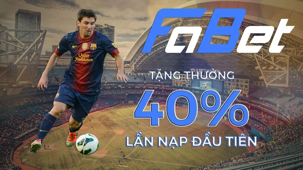 Bàn chơi casino trực tiếp với người chia bài và chip cược